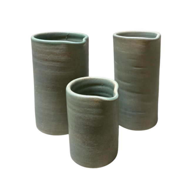 TRIO OF JUGS WITHOUT HANDLE RODRIGUEZ COLLECTION