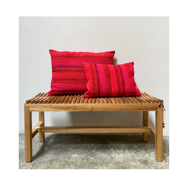 RED VIBES SQUARE POUF