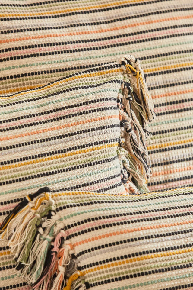 COJÍN ORAN A RAYAS TEJIDA MULTICOLOR