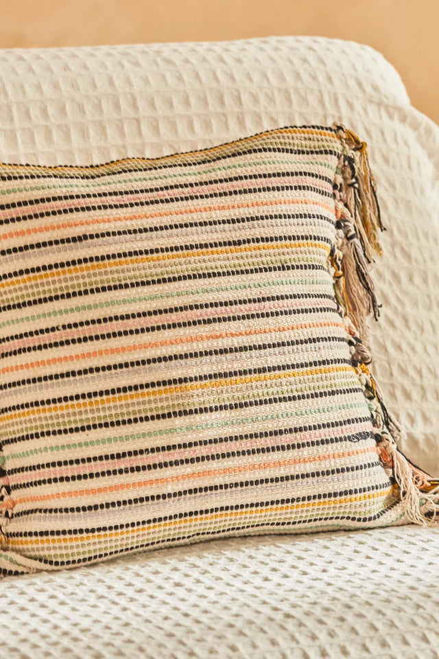 COJÍN ORAN A RAYAS TEJIDA MULTICOLOR