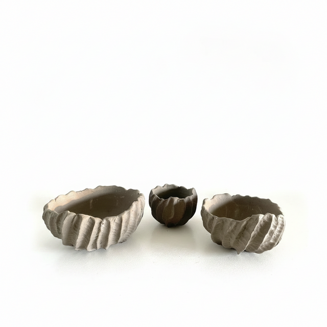 TRIO DE BASES DE ARCILLA GRIS